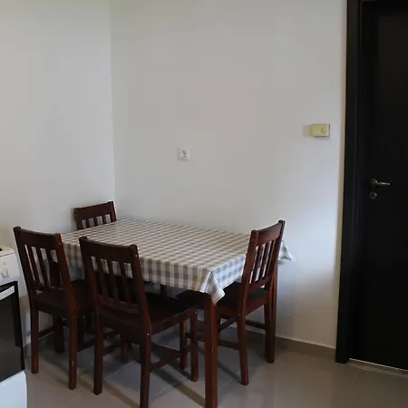 Amarin Apartment *